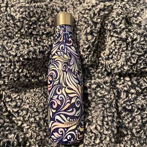 Multicolored 17 oz mira s’well bottle